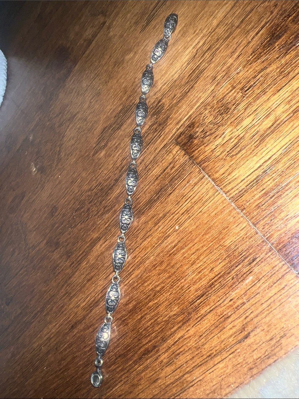 Premier Designs retired Filigree Silver-Tone Link Bracelet